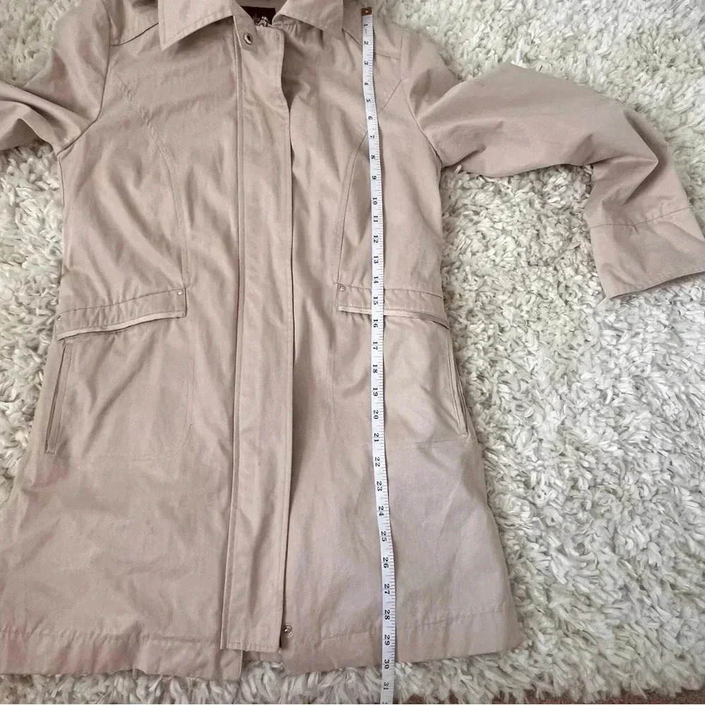 Cole Haan Women’s Beige/Tan Packable Hooded Rain Jacket - XS - Picture 9 of 15